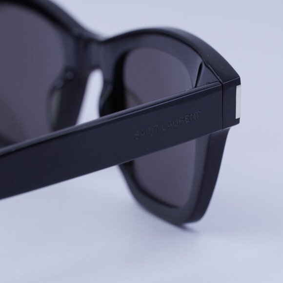 🕶️ New Saint Laurent SL592 001 Sunglasses - Black Frame, Black Lenses - Picture 11 of 12